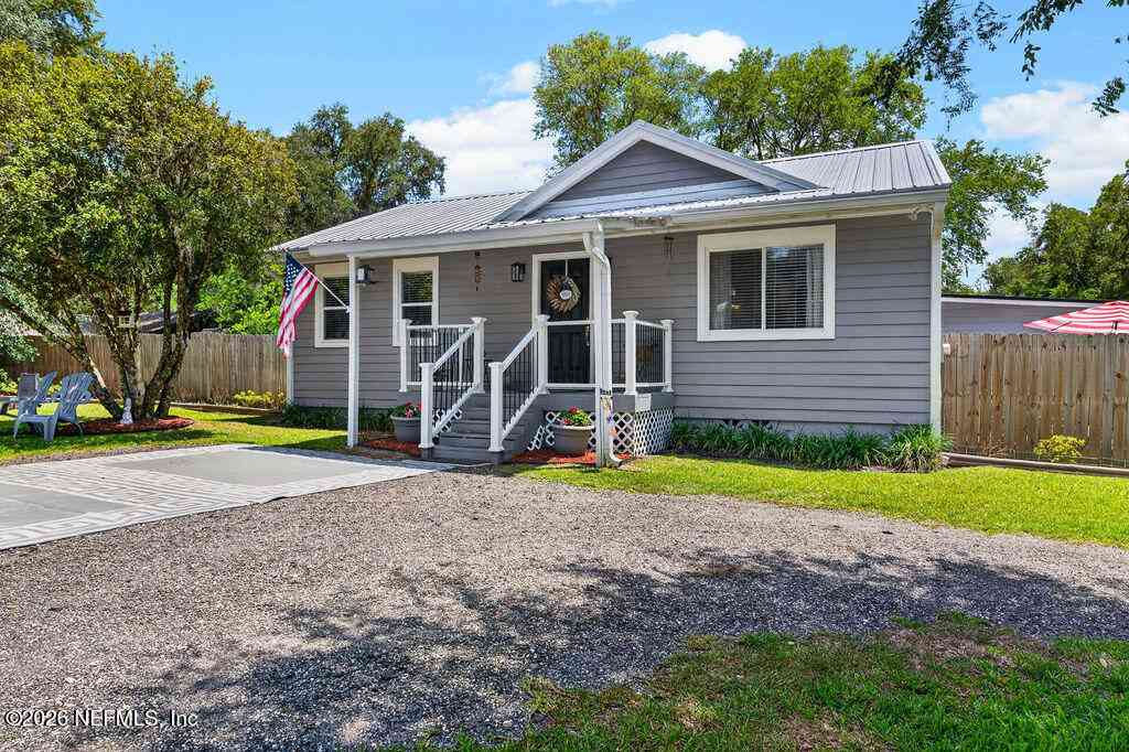 Homes For Sale - 4075 Sunrise Farms Road<br/> Middleburg, FL 32068