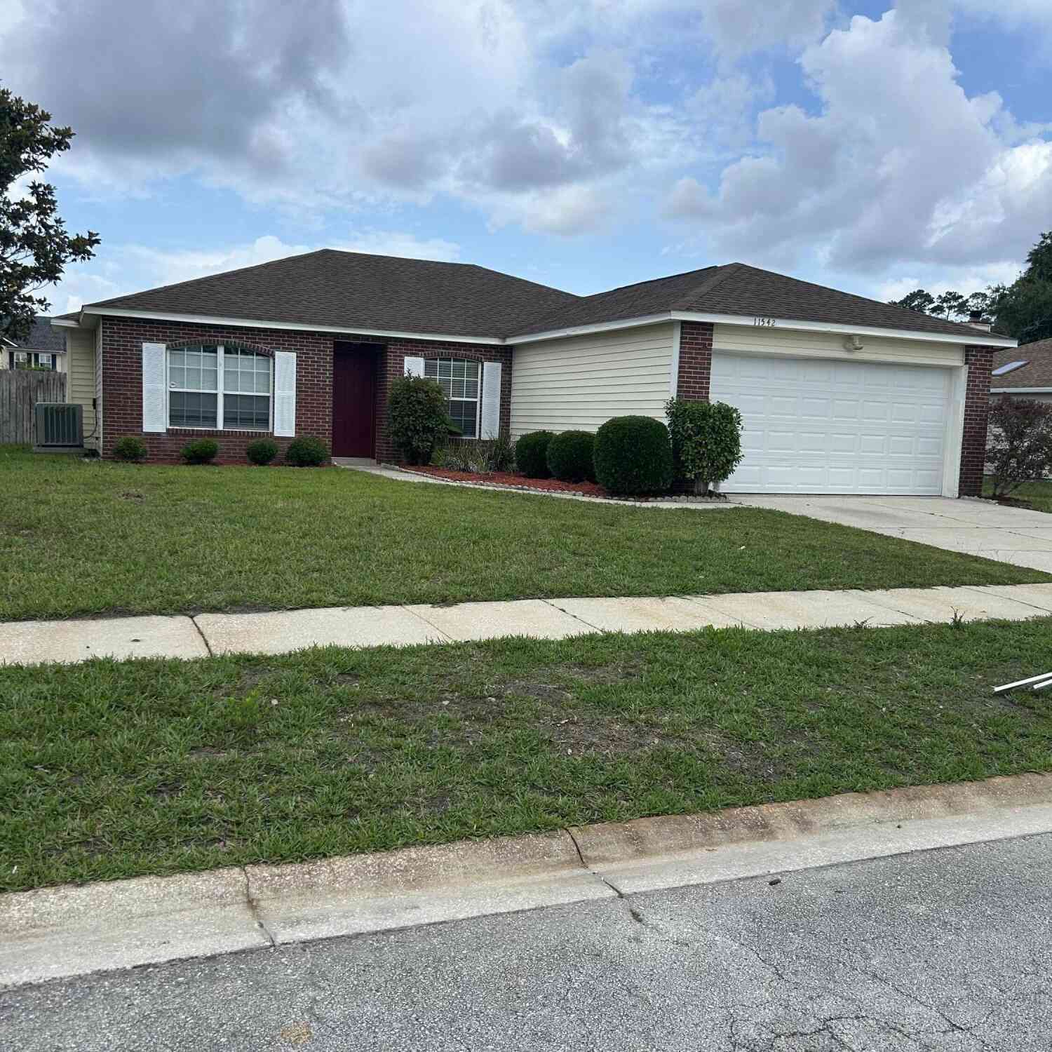 Homes For Sale - 11542 Wandering Pines Trail<br/> Jacksonville, FL 32258