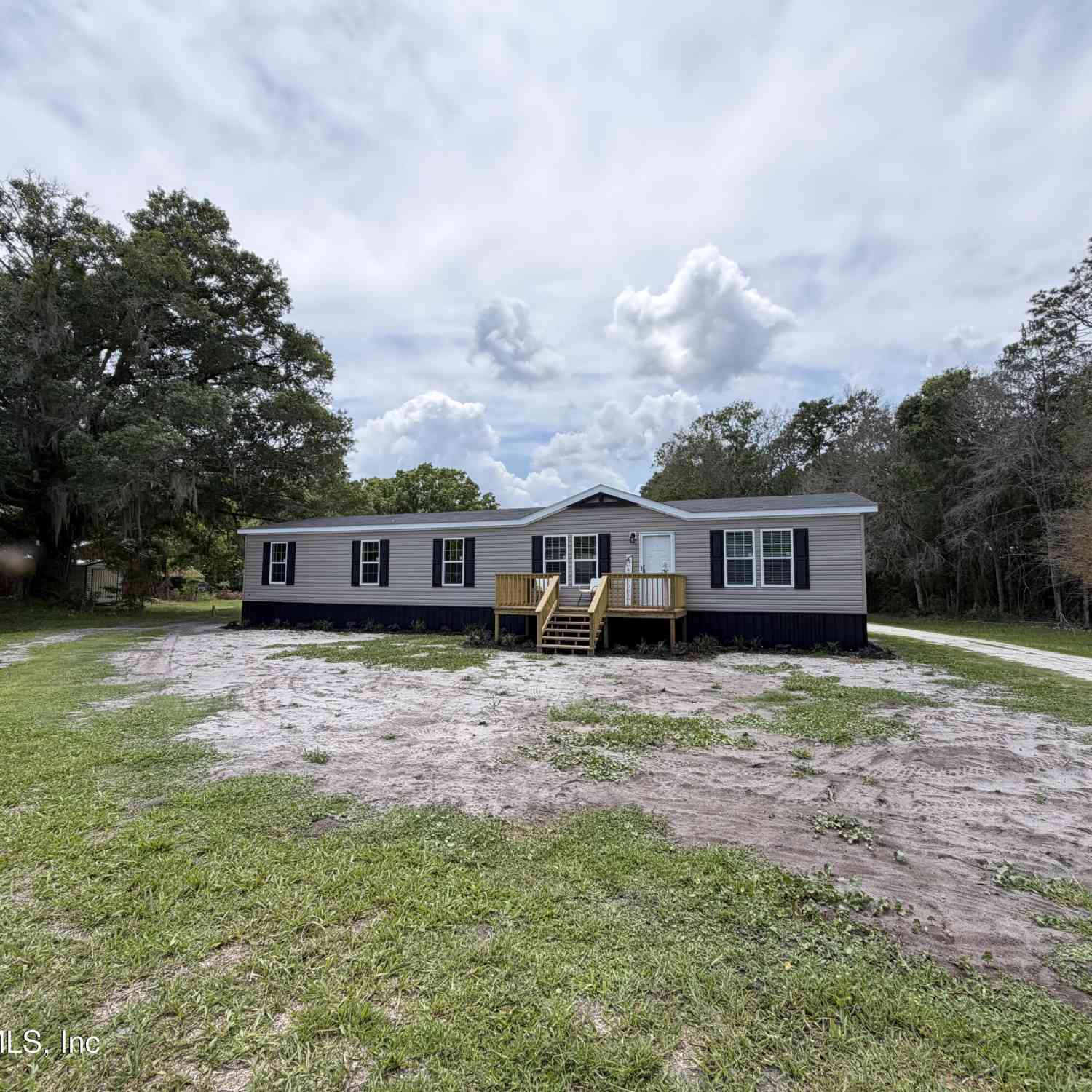 Mobile Home For Sale - 13794 SE 21st Avenue<br/> Starke, FL 32091