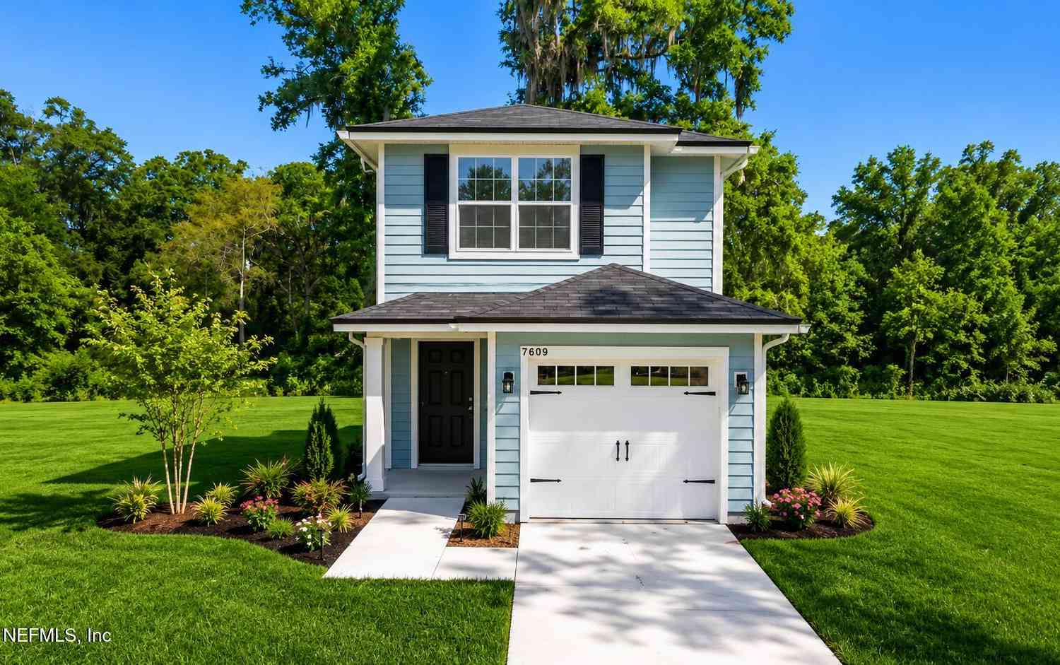 Homes For Sale - 1301 Pangola Drive<br/> Jacksonville, FL 32205