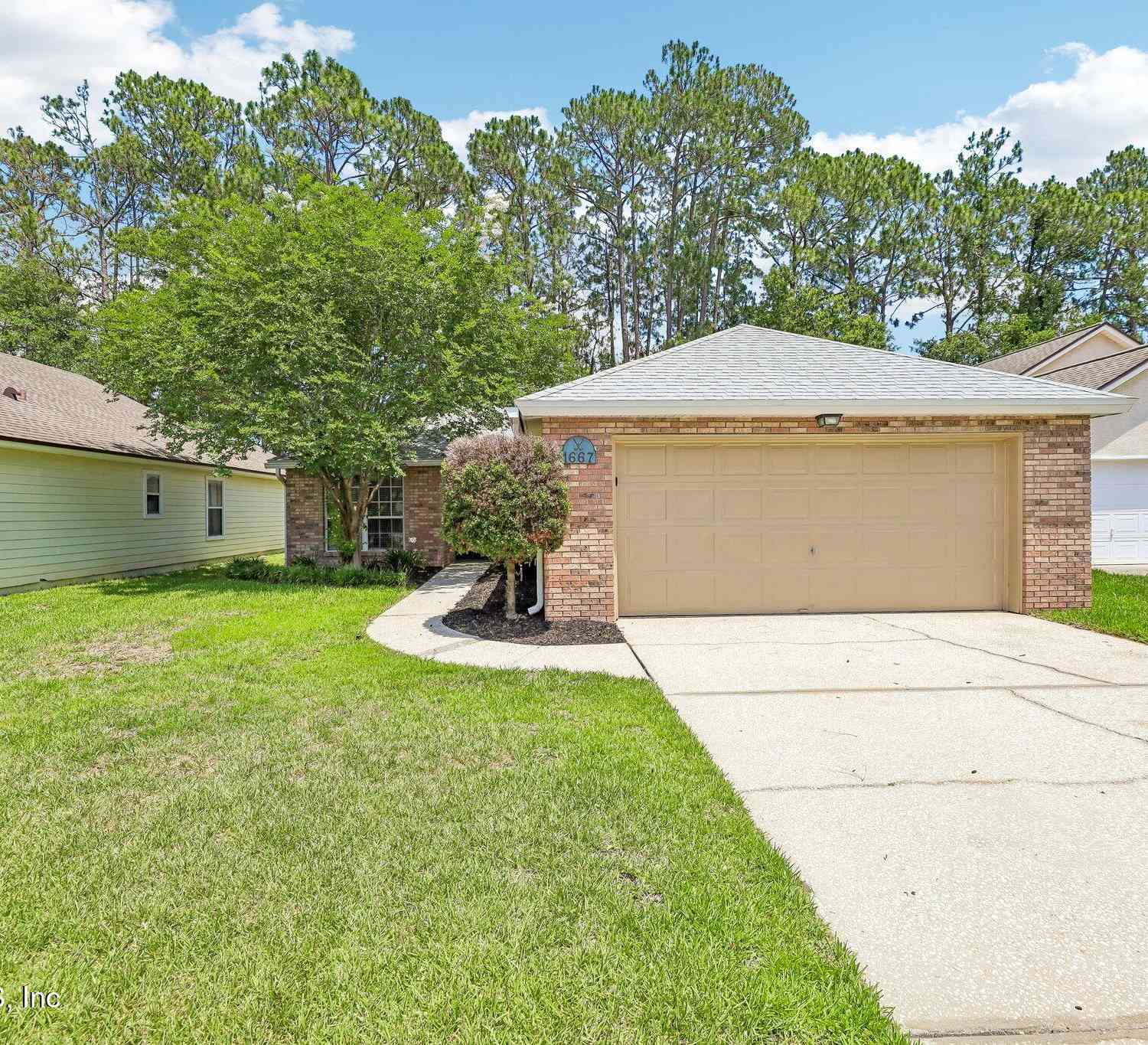 Homes For Sale - 1667 Highland View Court<br/> FlemingKey, FL 32003