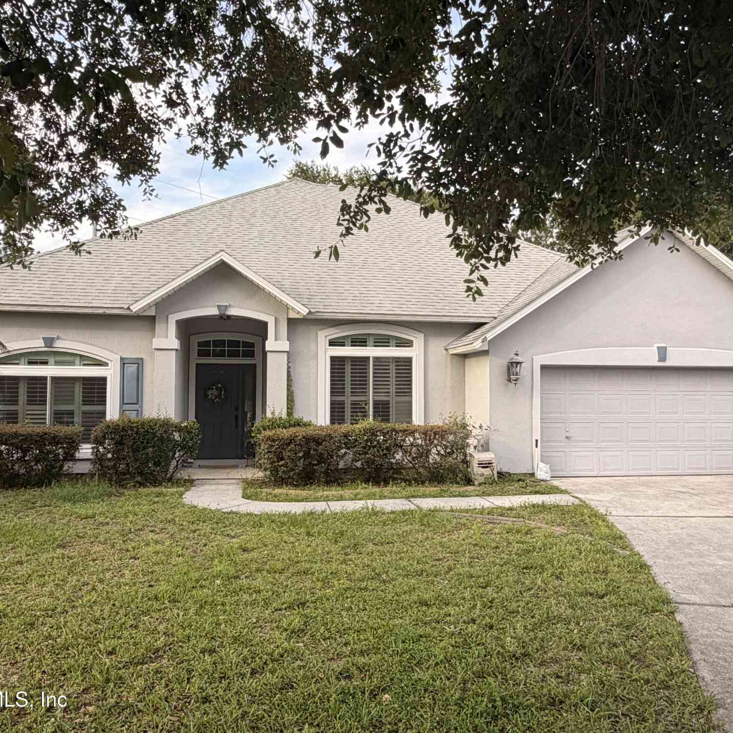 Homes For Sale - 5475 Spring Ridge Court<br/> Jacksonville, FL 32258