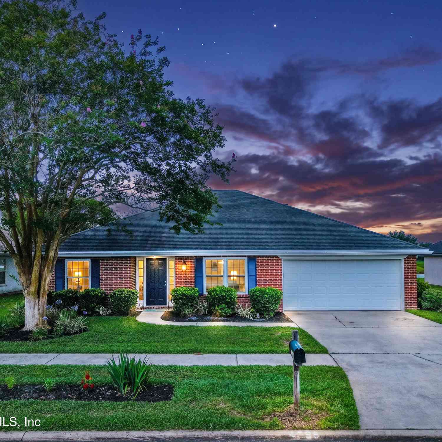 Homes For Sale - 6359 Lake Plantation Drive<br/> Jacksonville, FL 32244
