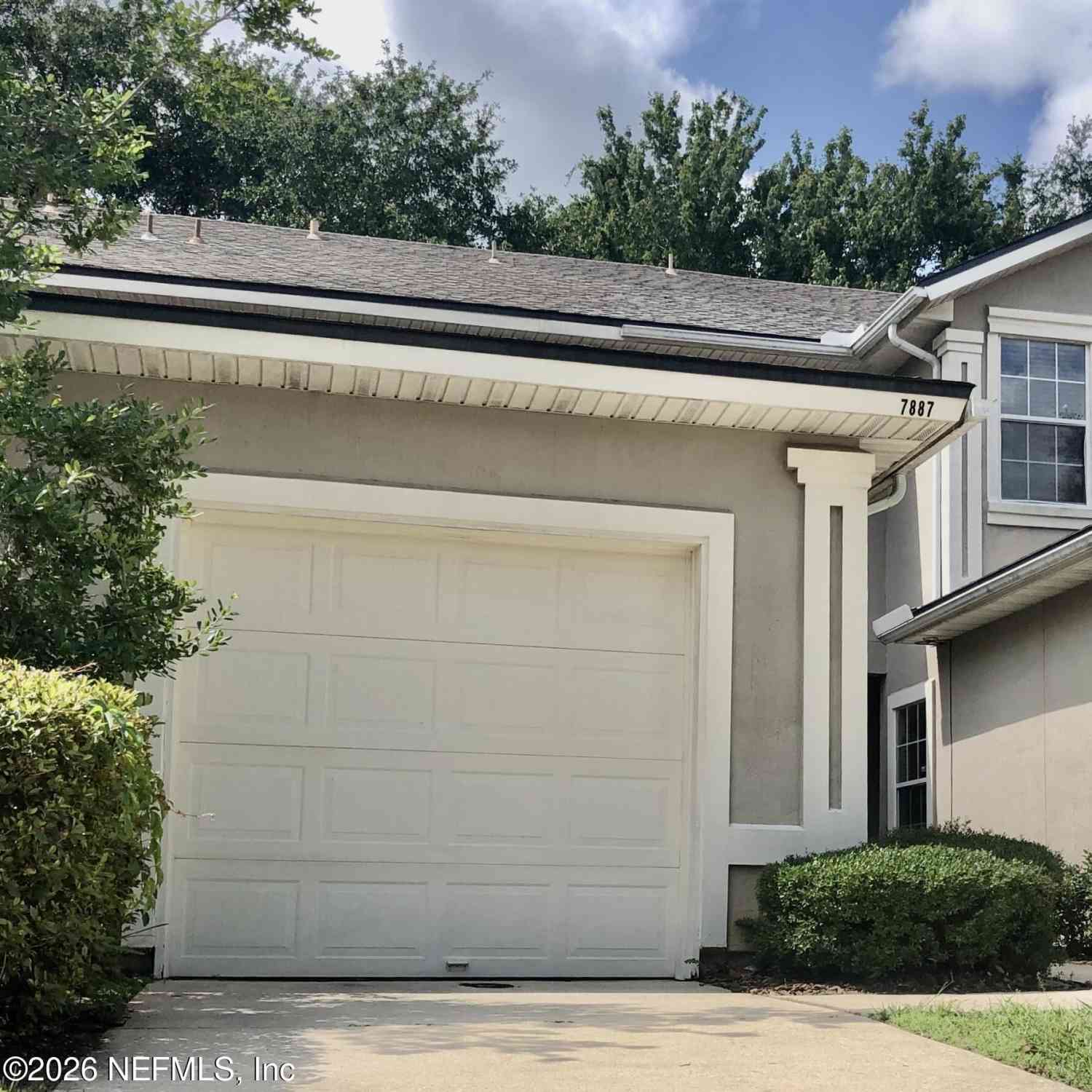 Townhouse For Rent - 7887 Melvin Road<br/> Jacksonville, FL 32210