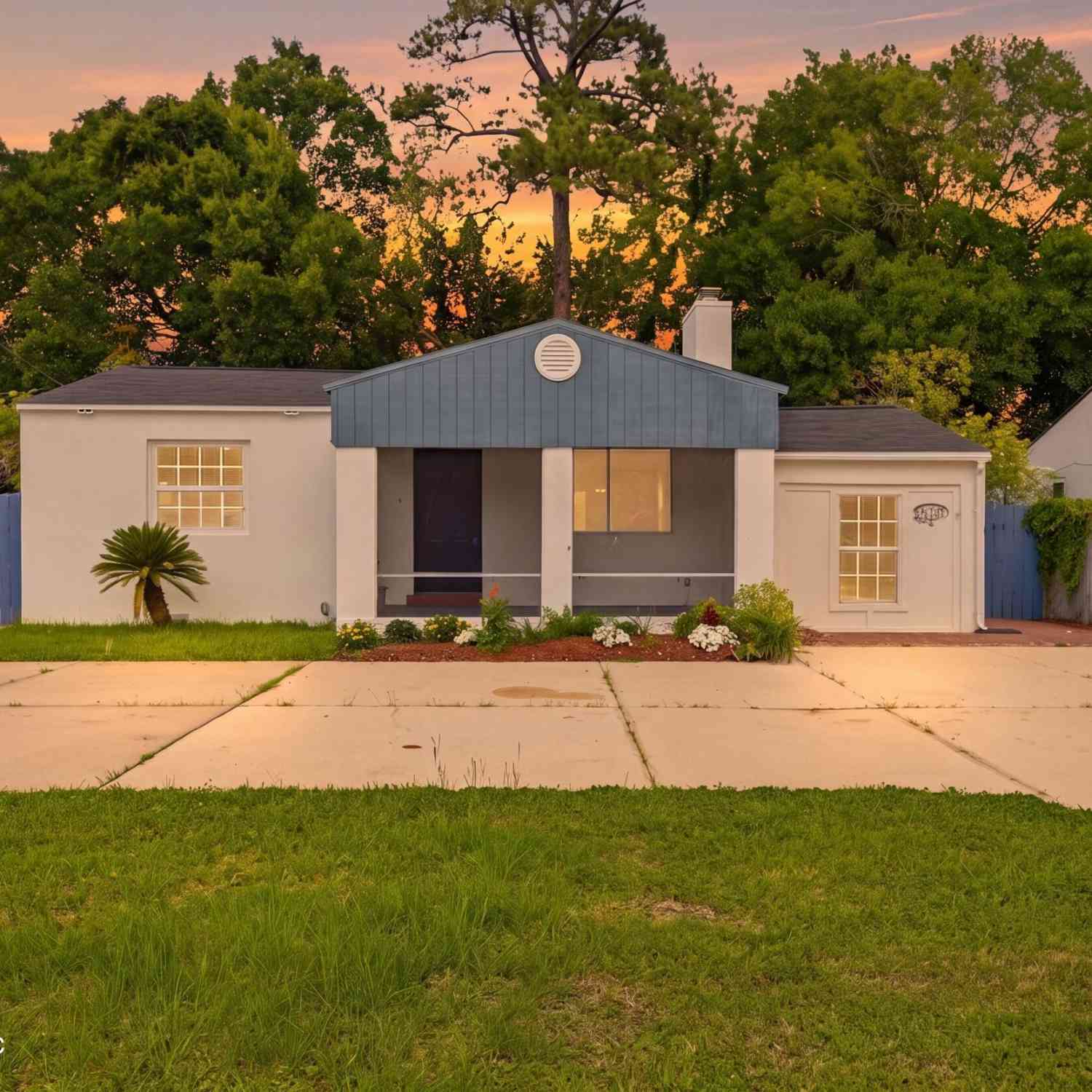 Homes For Sale - 4647 Blount Avenue<br/> Jacksonville, FL 32210