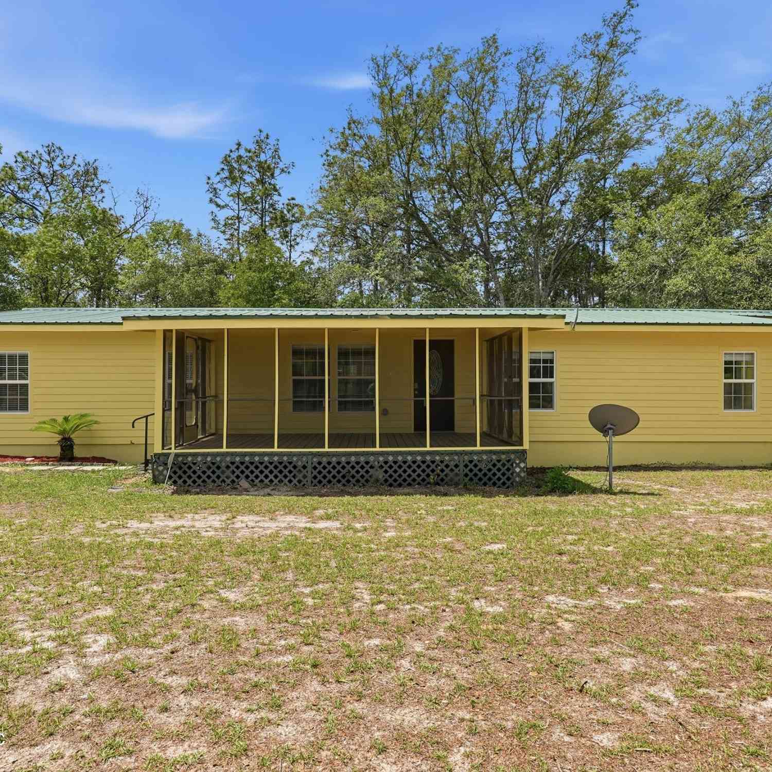 Mobile Home For Sale - 6737 Highland Drive<br/> Clay County, Keystone Heights, FL 32656