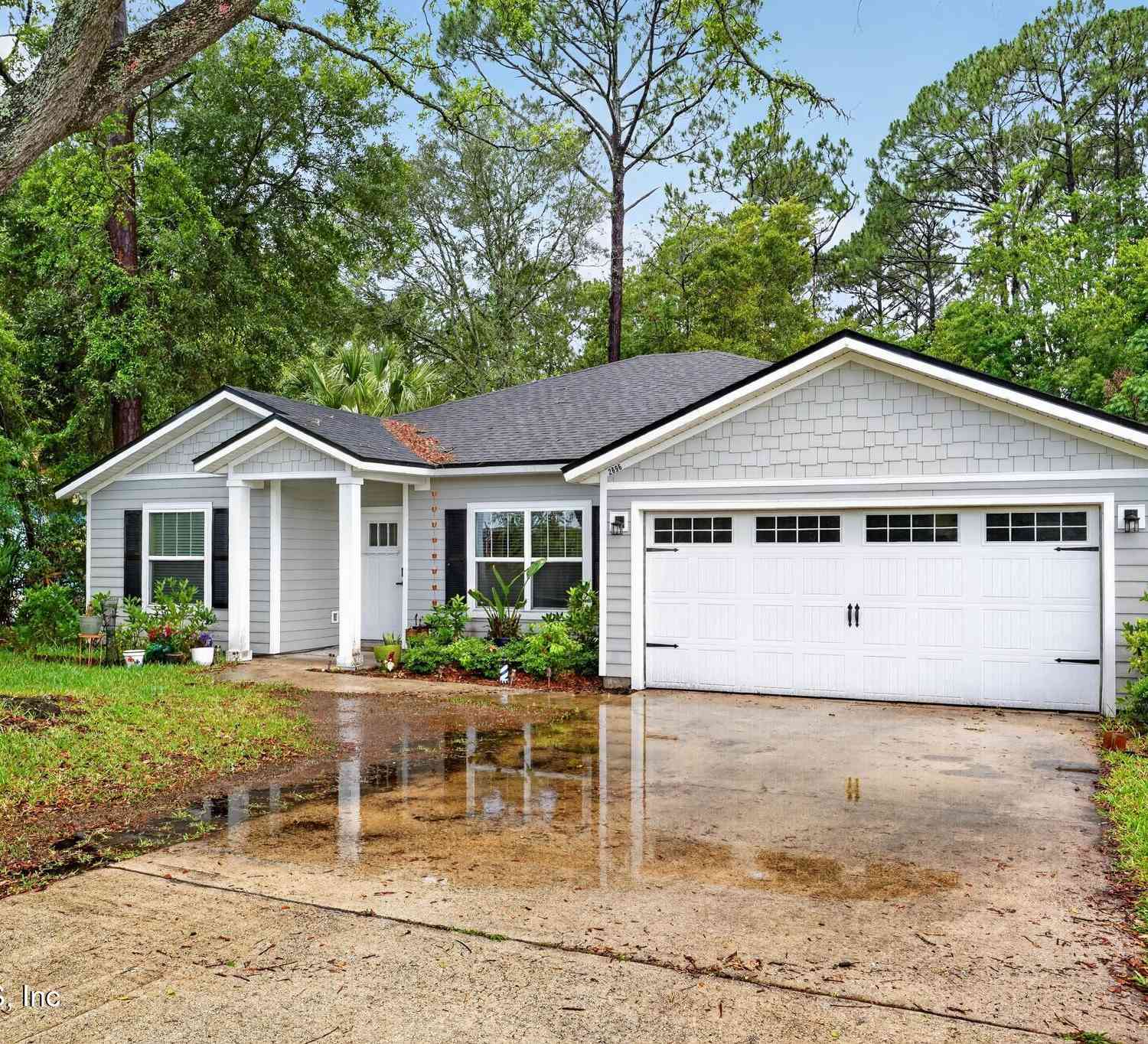 Homes For Sale - 2696 Anniston Road<br/> Jacksonville, FL 32246