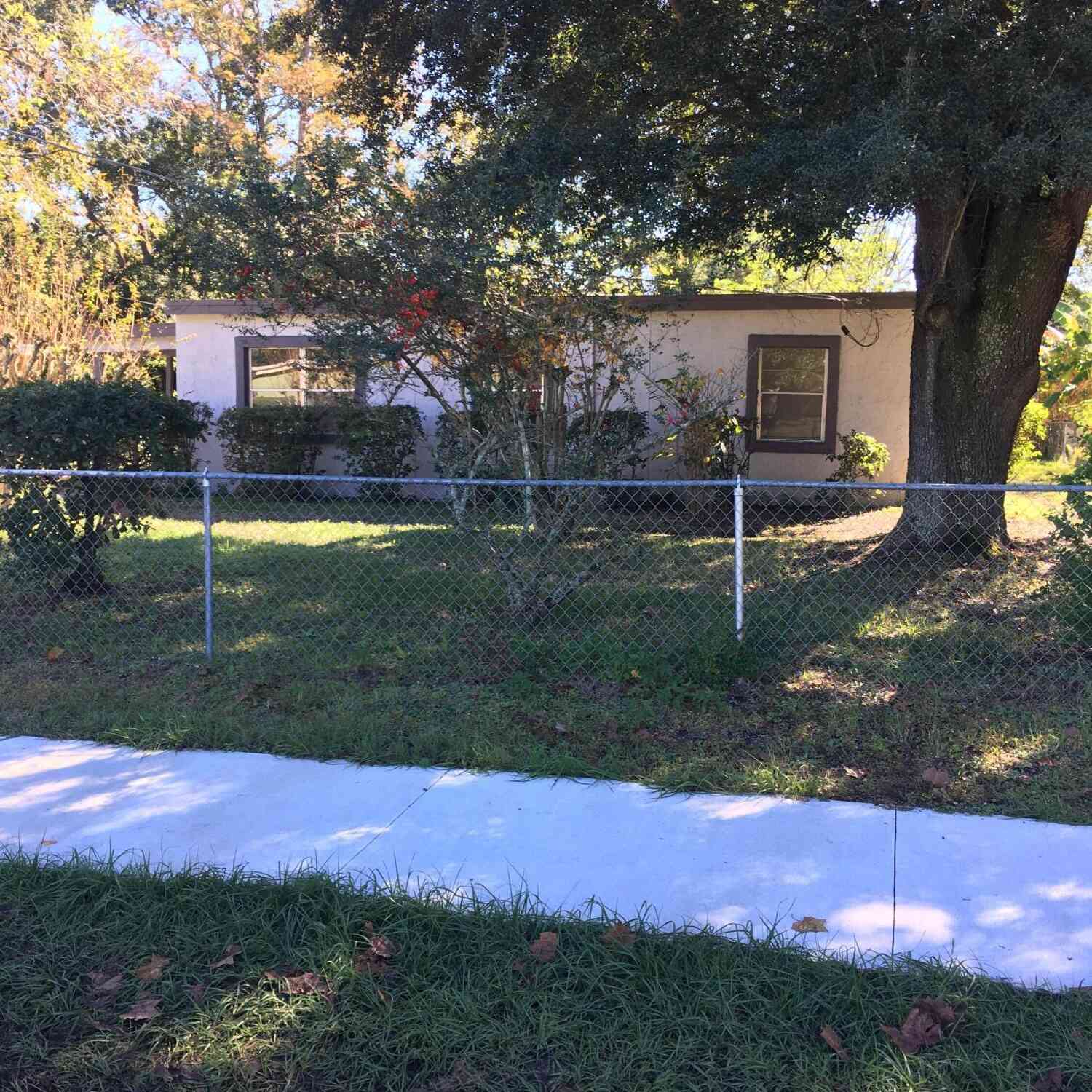 Homes For Sale - 5729 Marigold Road<br/> Jacksonville, FL 32209