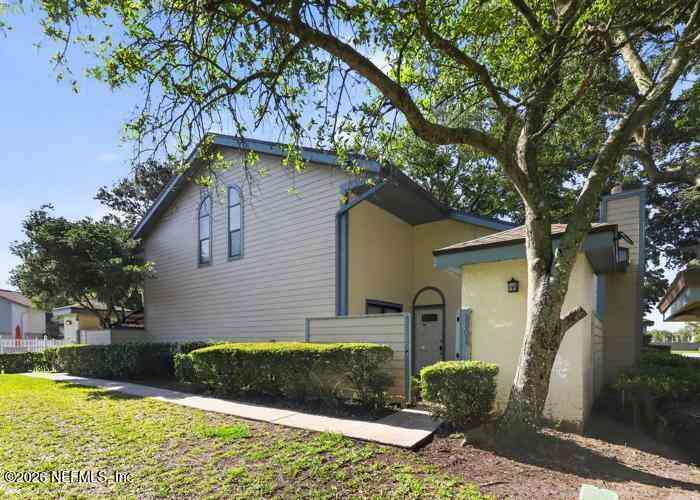 Condo For Sale - 1101 W Defender Court #1101<br/> Duval County, Jacksonville, FL 32233