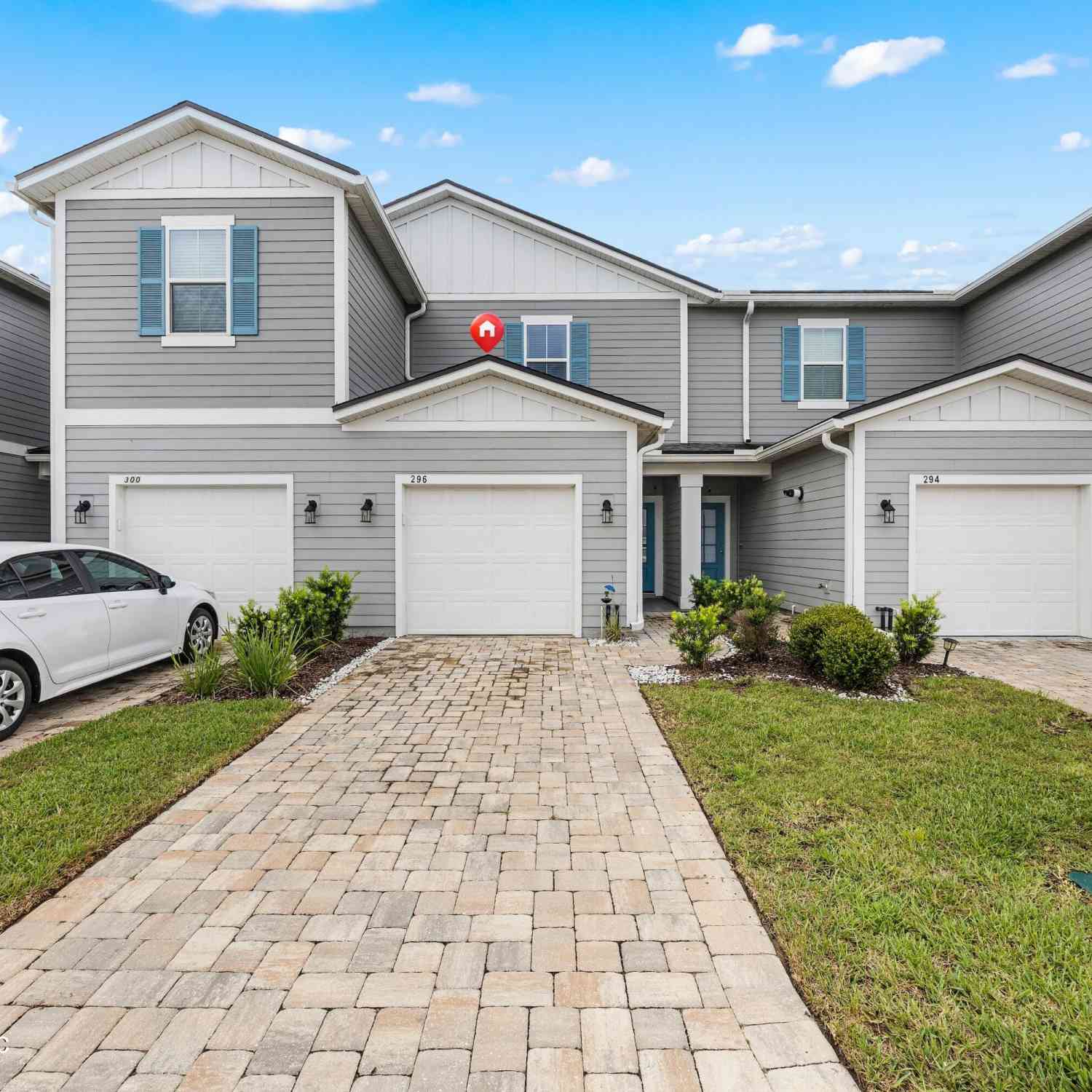 Townhouse For Sale - 296 Brandon Lakes Drive<br/> Jacksonville, FL 32223
