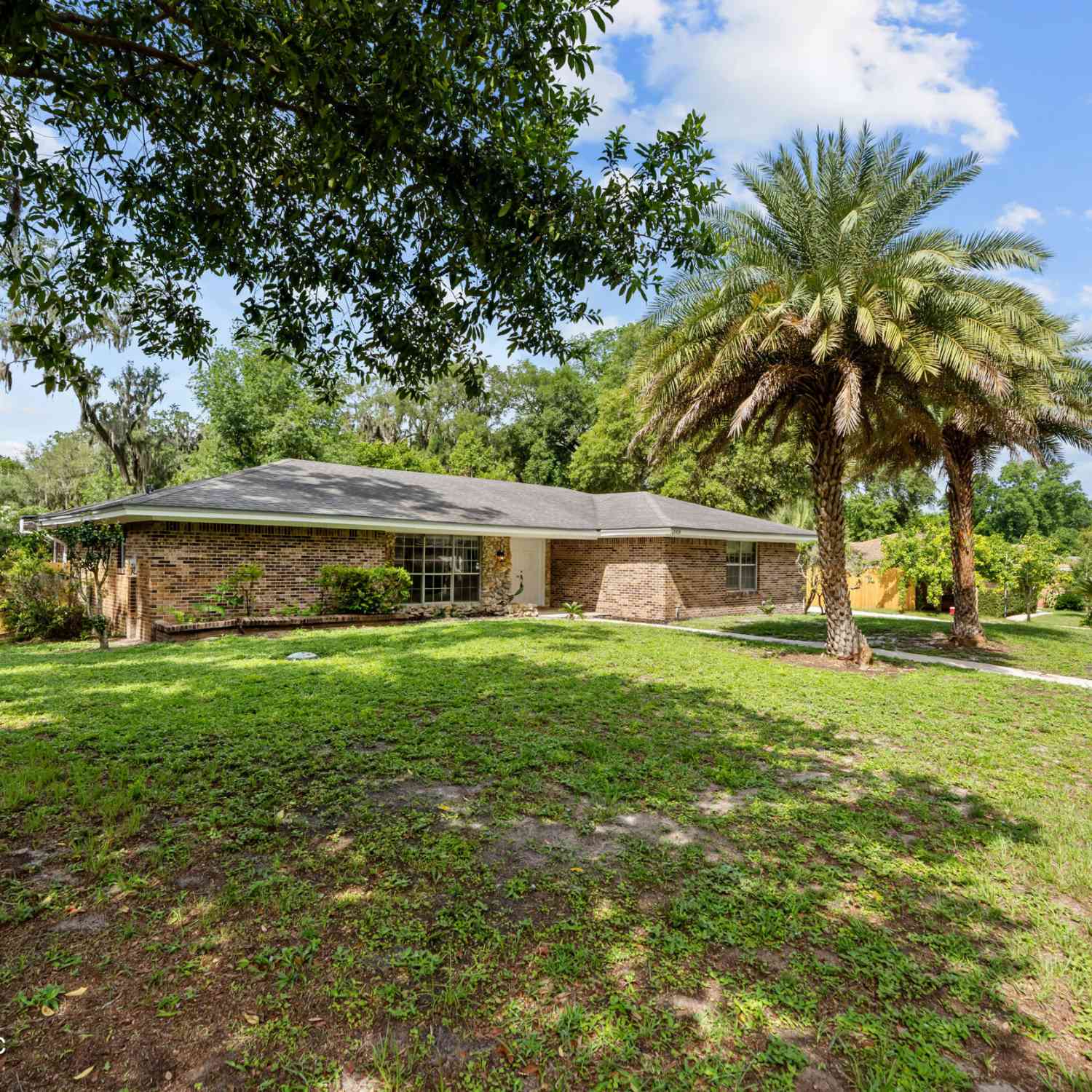 Homes For Sale - 11416 River Knoll Drive<br/> Jacksonville, FL 32225