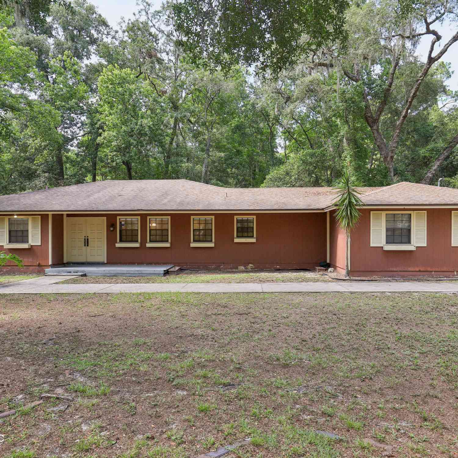 Homes For Sale - 2867 Scott Circle<br/> Jacksonville, FL 32223