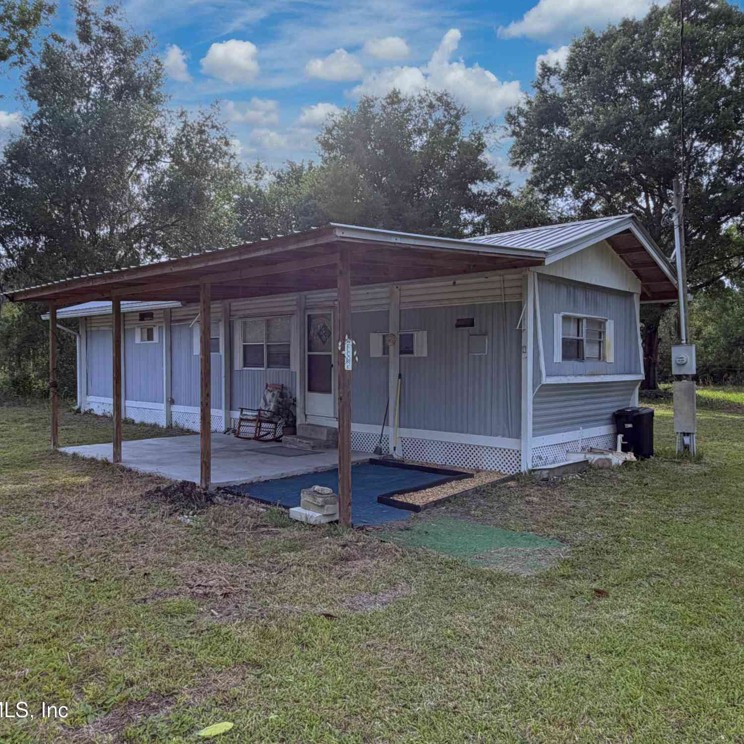 Mobile Home For Sale - 110 Plantation Circle<br/> Palatka, FL 32177