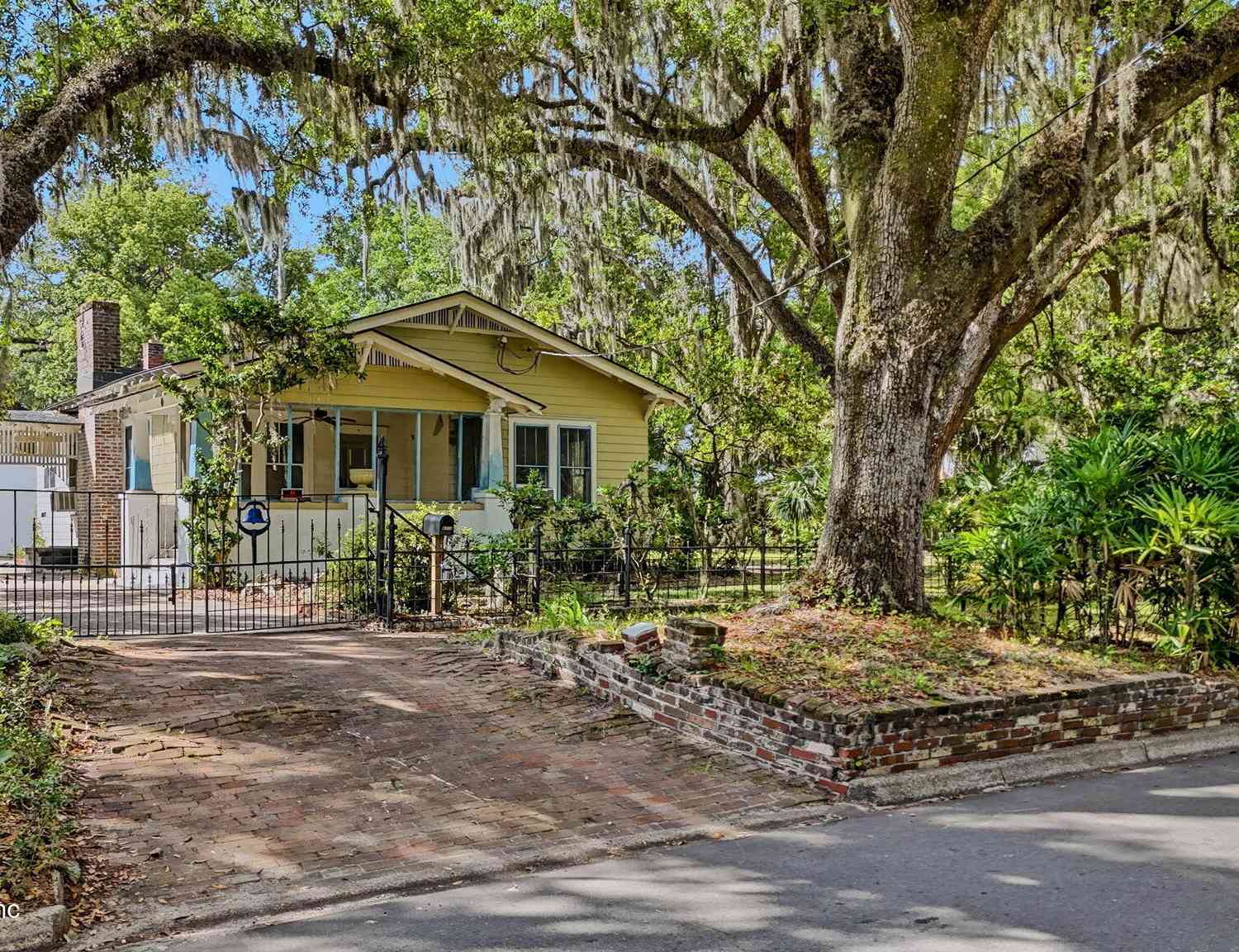 Homes For Sale - 4313 Hiawatha Street<br/> Jacksonville, FL 32210