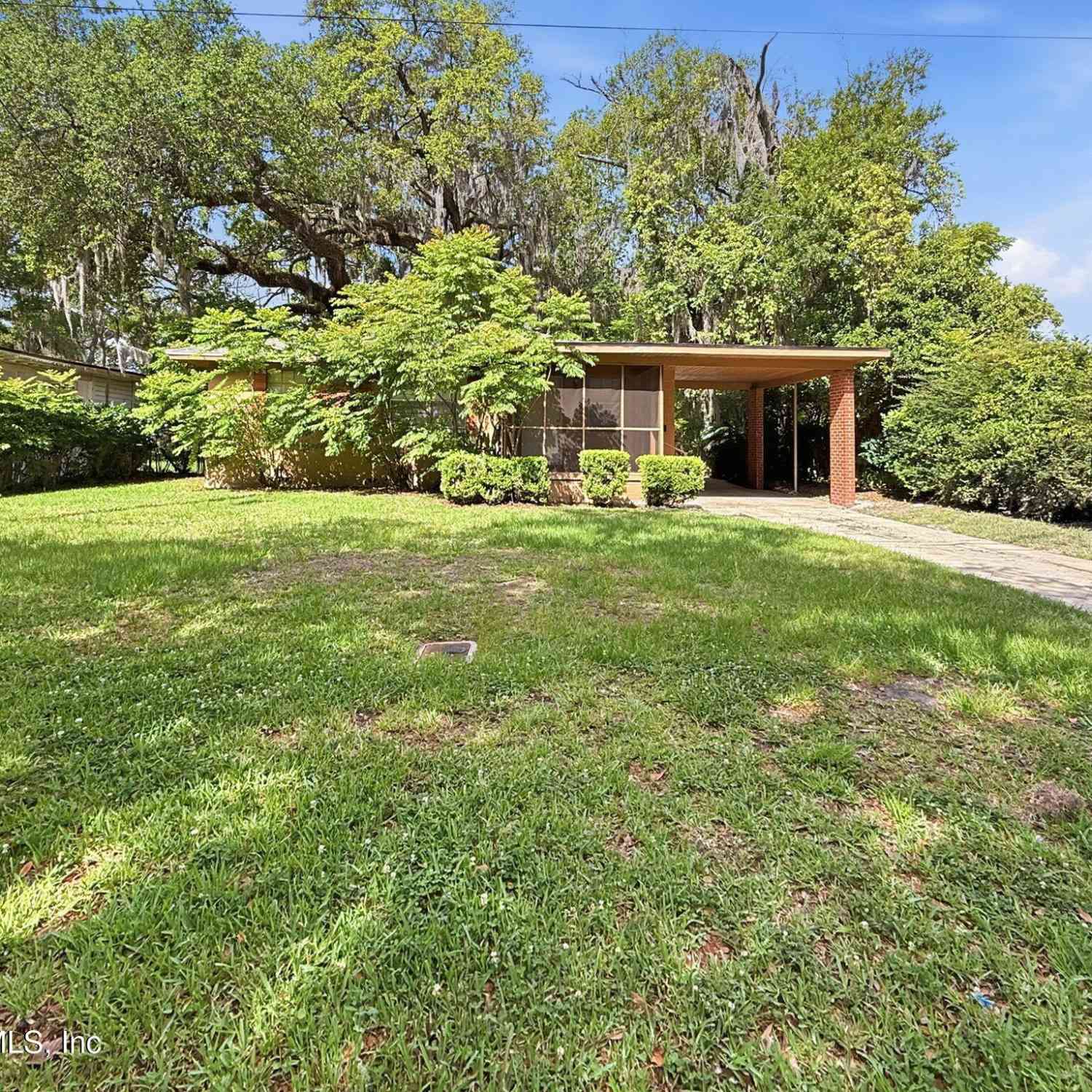 Homes For Sale - 5516 Ahmad Drive<br/> Jacksonville, FL 32209