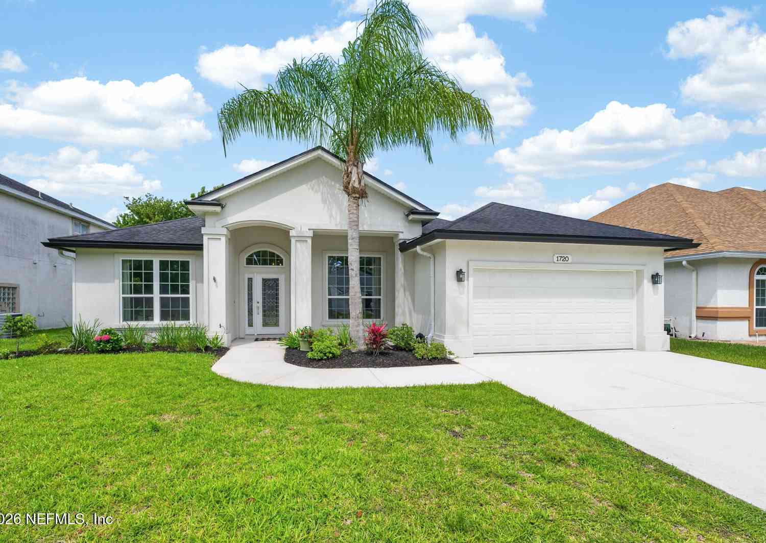 Homes For Sale - 1720 E Tall Tree Drive<br/> Jacksonville, FL 32224