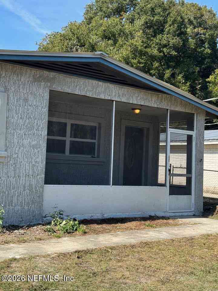 Homes For Rent - 1906 Roselle Avenue<br/> Putnam County, Palatka, FL 32177