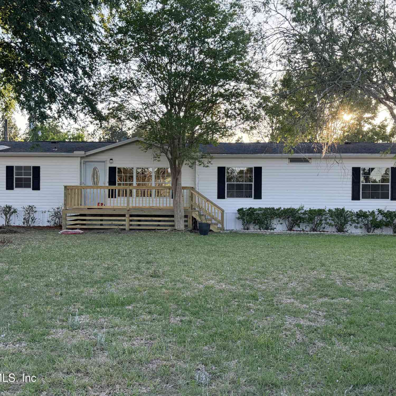 Mobile Home For Sale - 1624 Otis Road<br/> Jacksonville, FL 32220