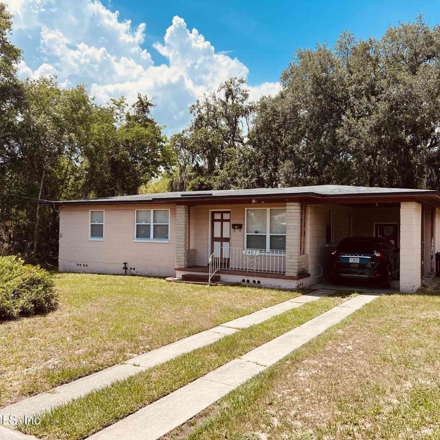 Homes For Sale - 2457 Broward Road<br/> Jacksonville, FL 32218
