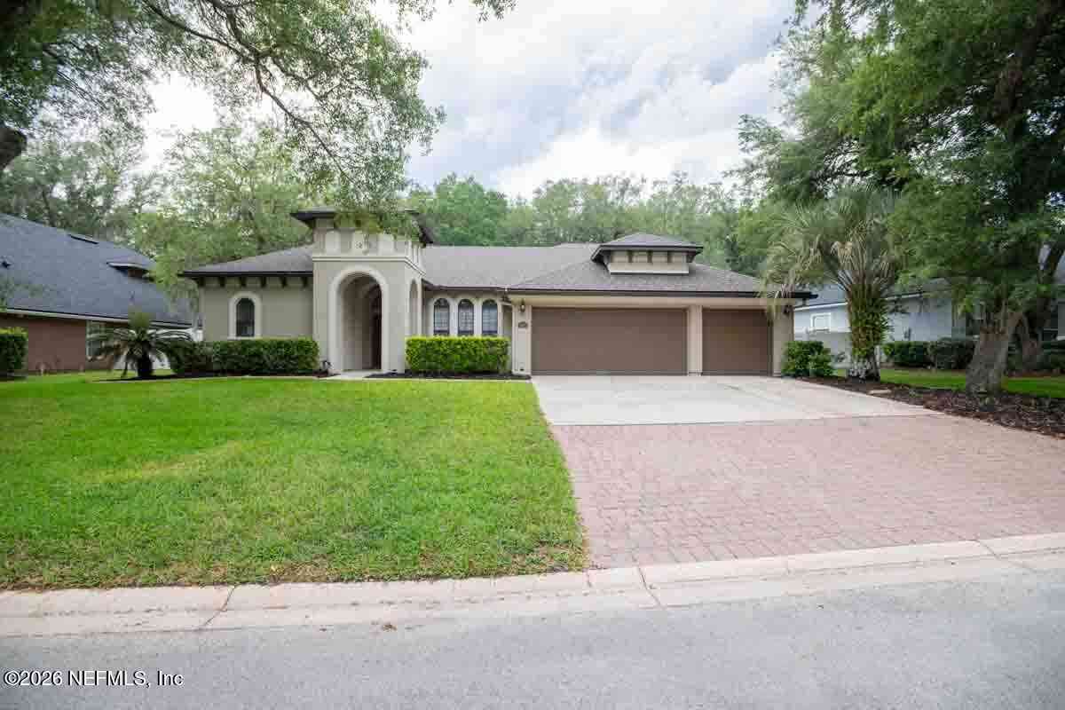 Homes For Sale - 1876 Oakchime Drive<br/> Orange Park, FL 32065