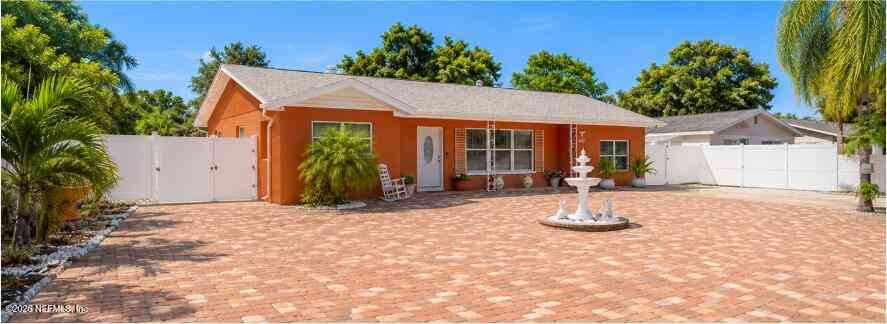 Homes For Sale - 4310 82nd Street<br/> Bradenton, FL 34209