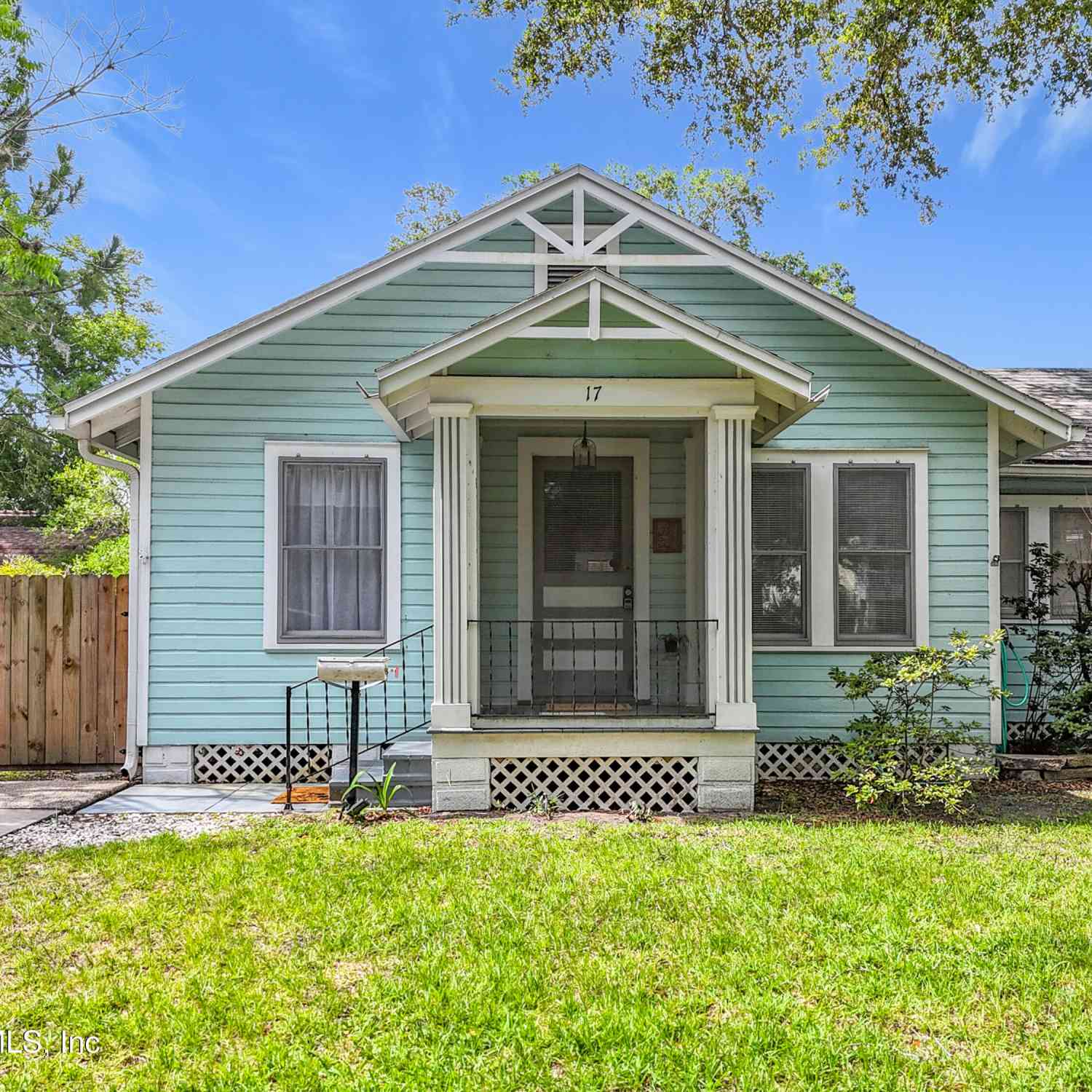 Homes For Sale - 17 Ballard Avenue<br/> Saint Augustine, FL 32084