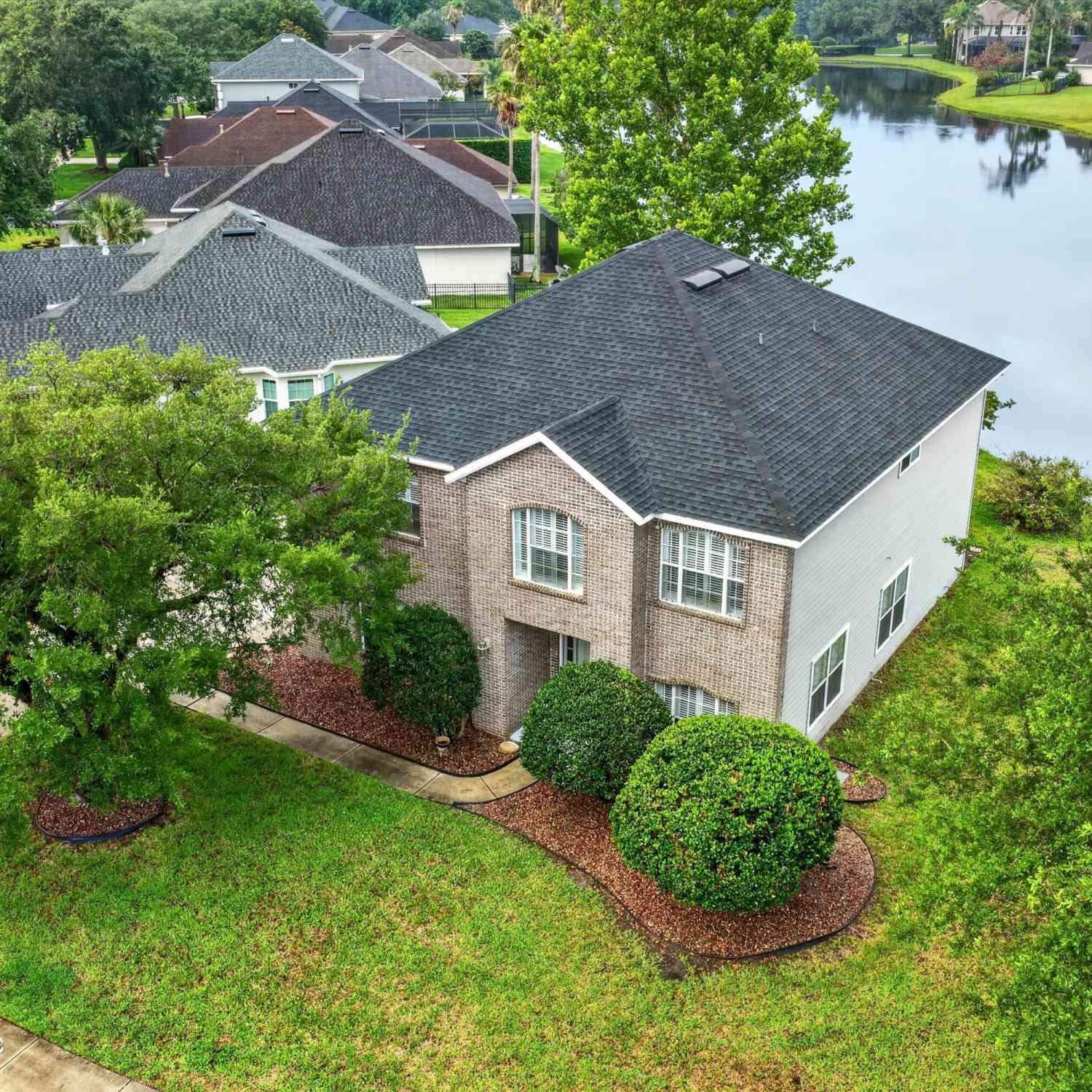 Homes For Sale - 11092 Turnbridge Drive<br/> Jacksonville, FL 32256