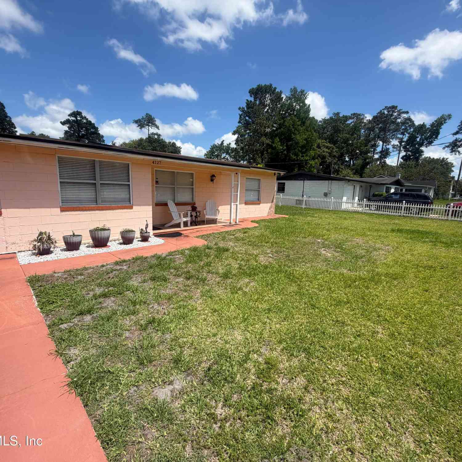 Homes For Sale - 4127 Springwood Road<br/> Jacksonville, FL 32207