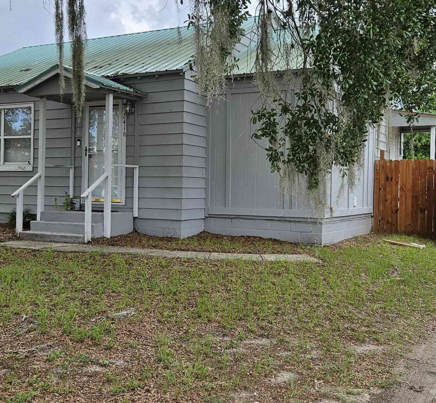 Homes For Sale - 2416 Crill Avenue<br/> Palatka, FL 32177