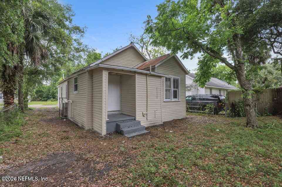 Homes For Sale - 1018 Frazier Street<br/> Jacksonville, FL 32209