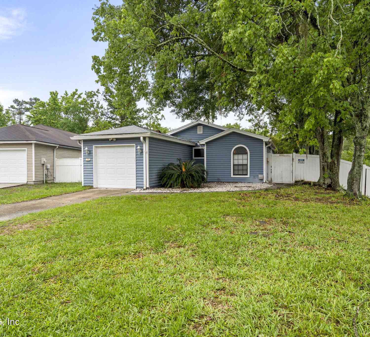 Homes For Sale - 8368 Argyle Corners Court<br/> Jacksonville, FL 32244