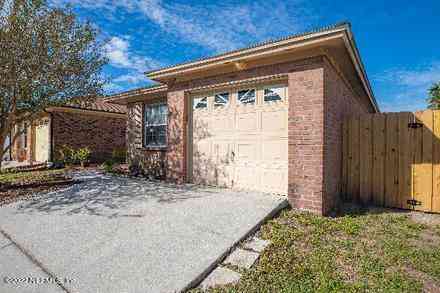 Homes For Rent - 2548 Americas Cup Circle<br/> Atlantic Beach, FL 32333