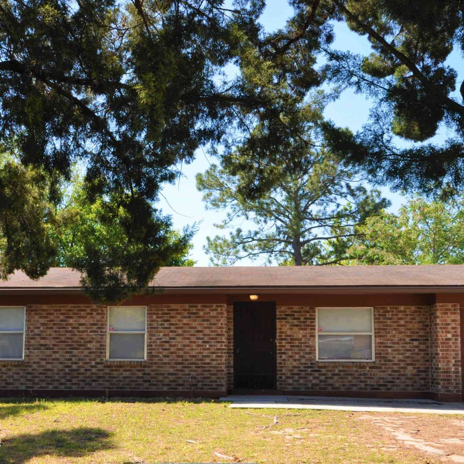 Homes For Rent - 10930 Whitly Court<br/> Jacksonville, FL 32246