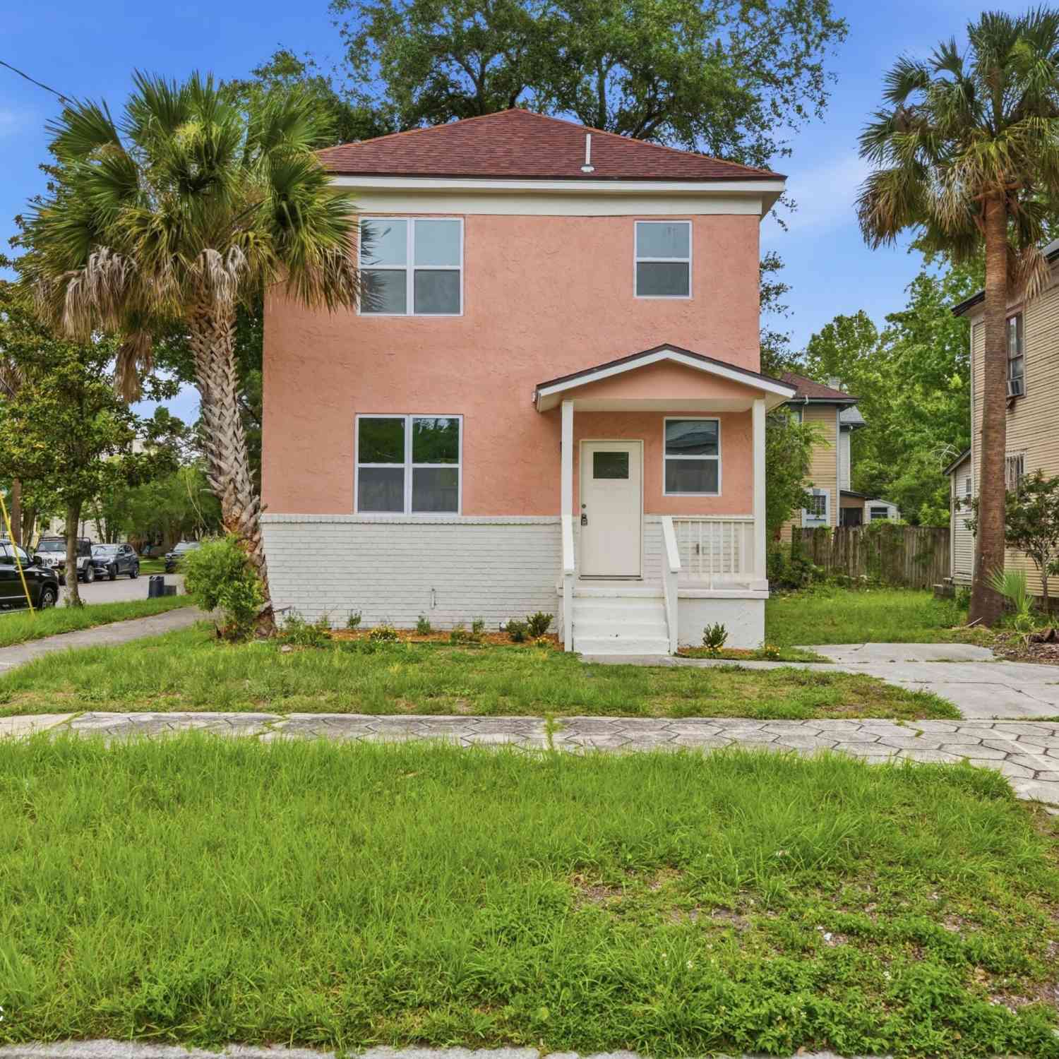 Homes For Sale - 203 E 5th Street<br/> Jacksonville, FL 32206