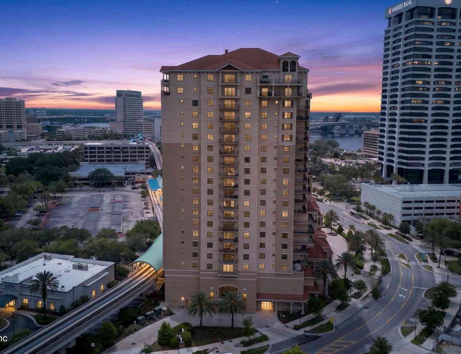 Condo For Sale - 1478 Riverplace Boulevard #1708<br/> Duval County, Jacksonville, FL 32207