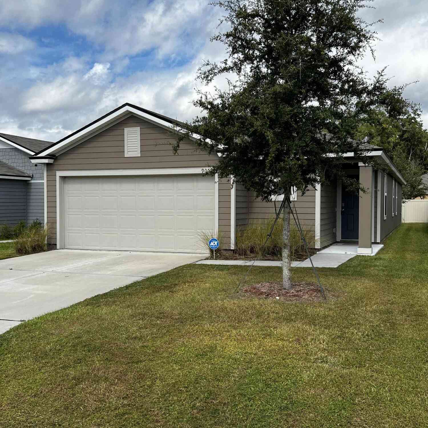 Homes For Rent - 9059 Kipper Drive<br/> Jacksonville, FL 32211