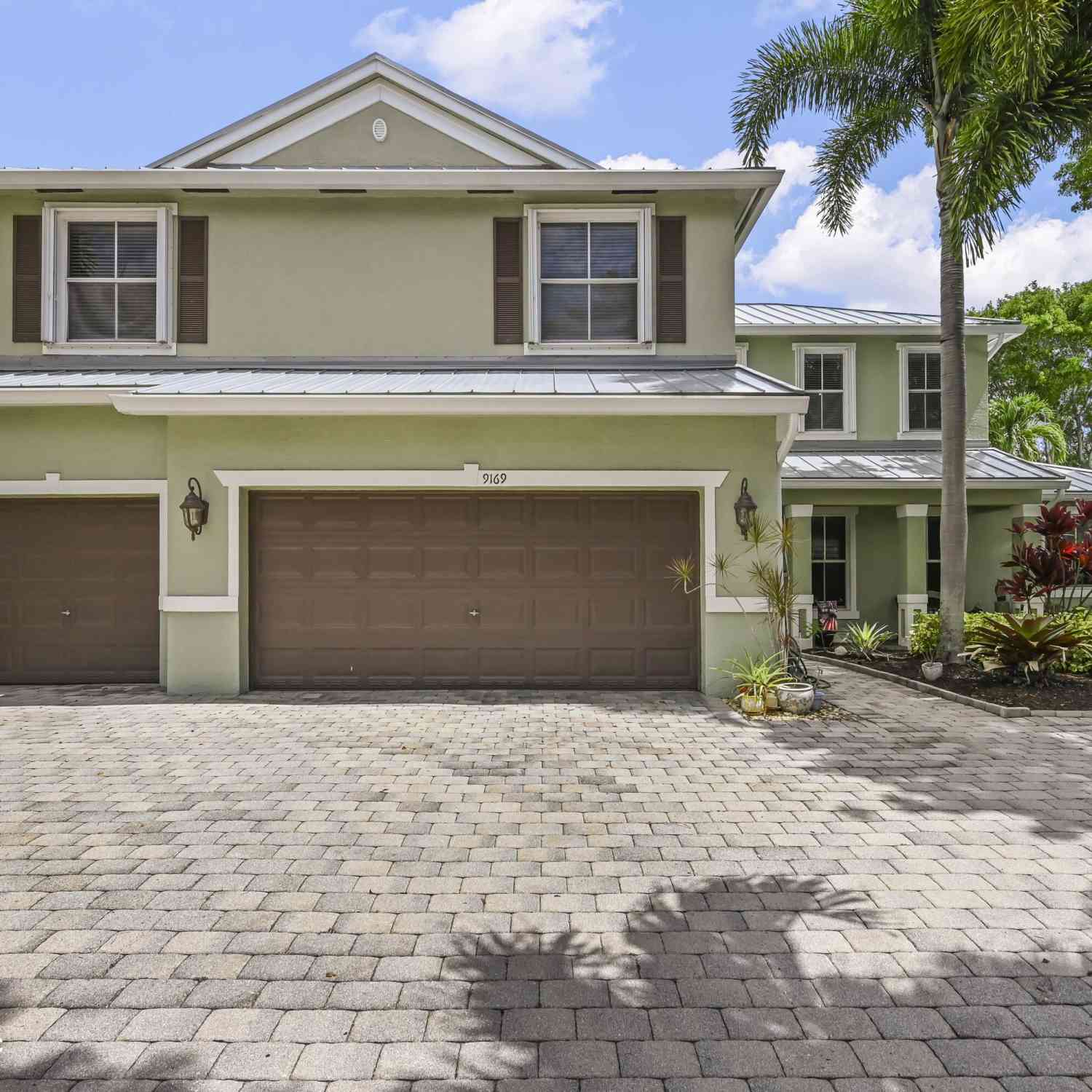 Homes For Sale - 9169 Sedgewood Drive<br/> Lake Worth, FL 33467