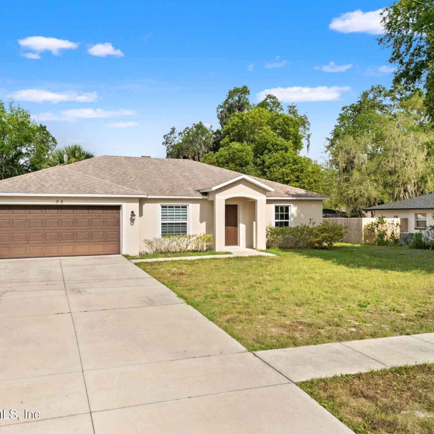 Homes For Sale - 98 Claymore Street<br/> Deltona, FL 32725