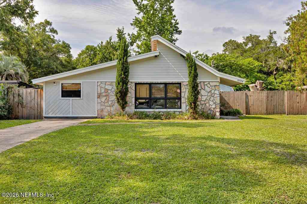 Homes For Sale - 3044 Lorman Drive Drive<br/> Jacksonville, FL 32223