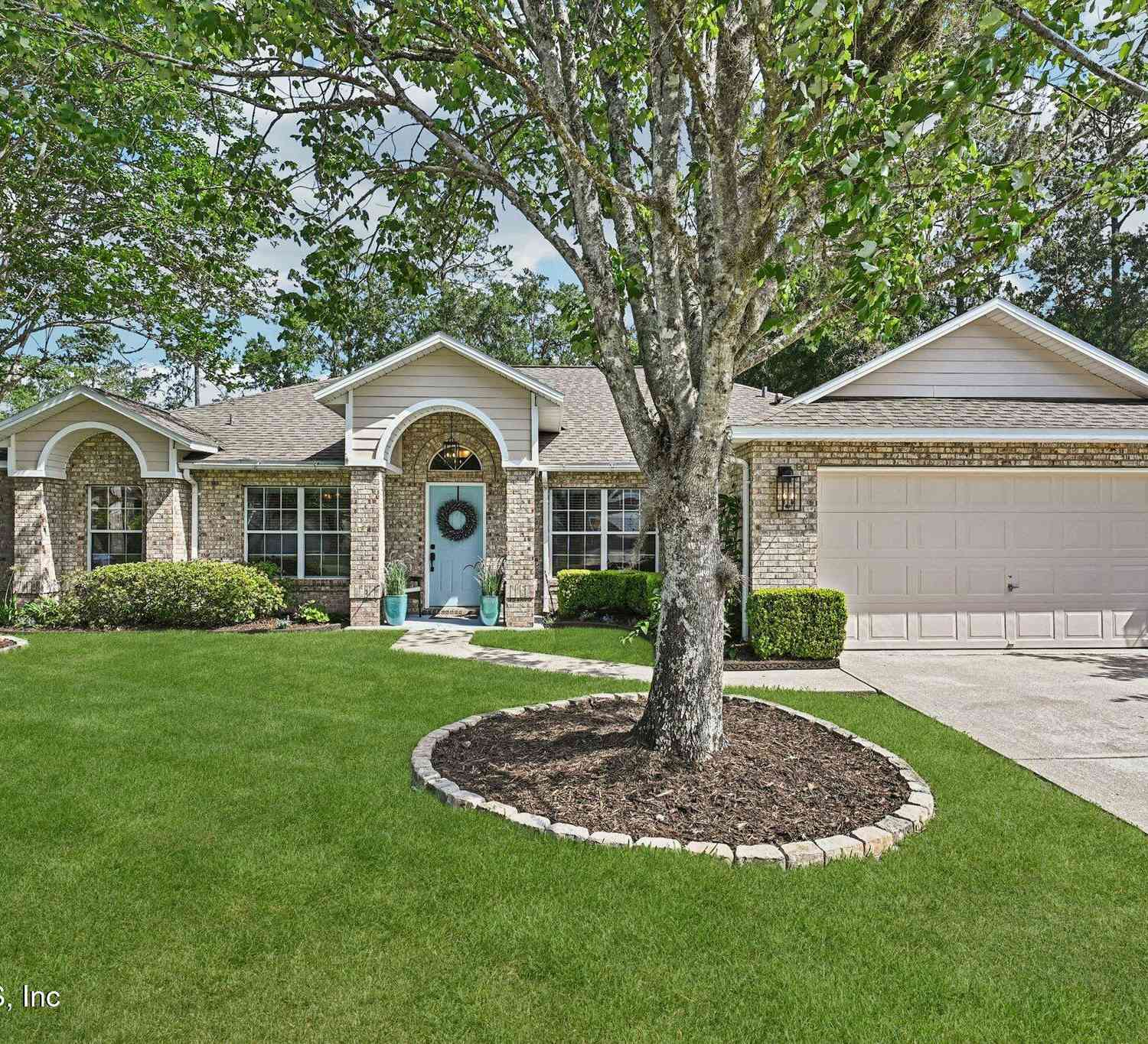 Homes For Sale - 10383 Meadow Point Drive<br/> Jacksonville, FL 32221
