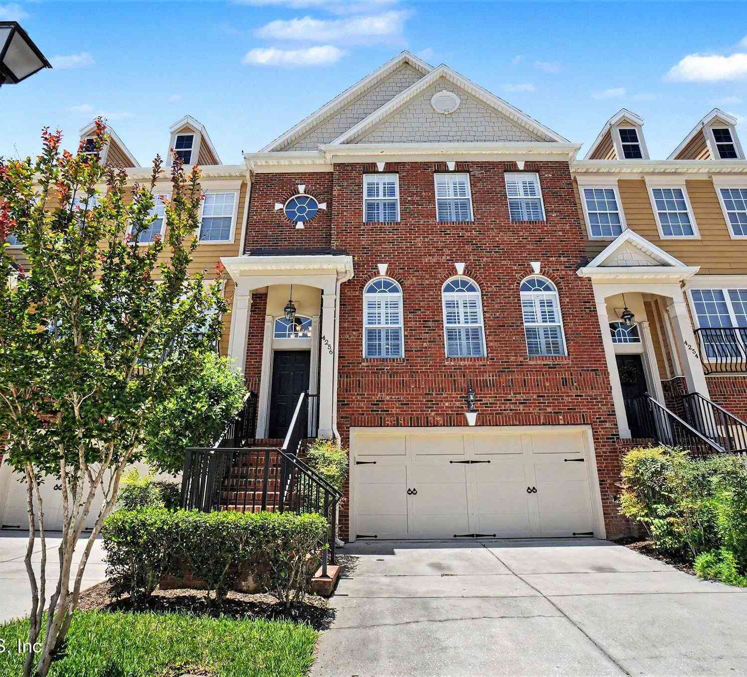 Townhouse For Sale - 4256 Studio Park Avenue<br/> Jacksonville, FL 32216