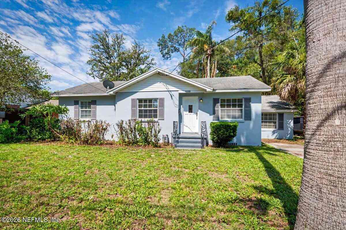 Homes For Sale - 4252 Pinewood Avenue<br/> Jacksonville, FL 32207