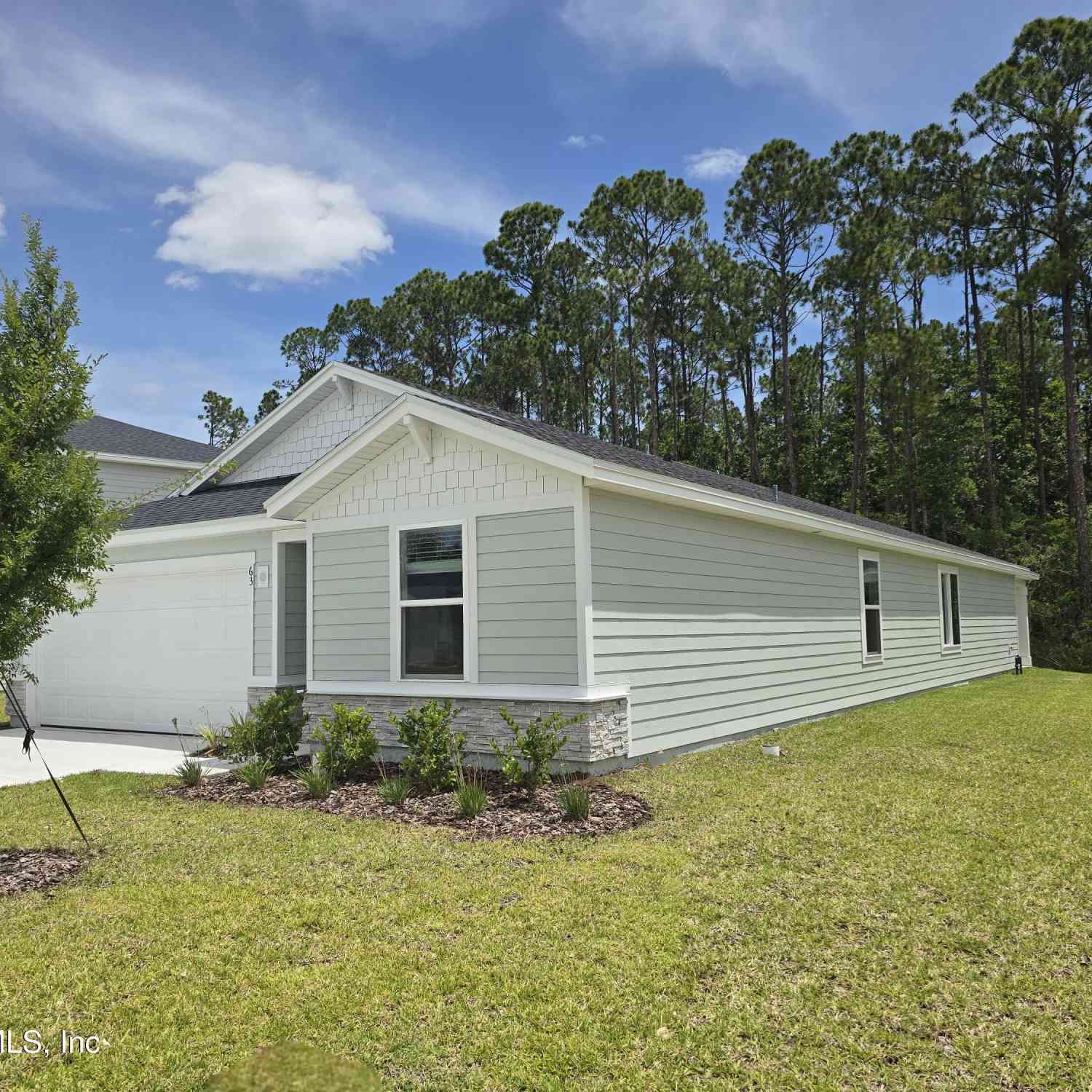 Homes For Sale - 63 Wandering Creek Way<br/> Palm Coast, FL 32164
