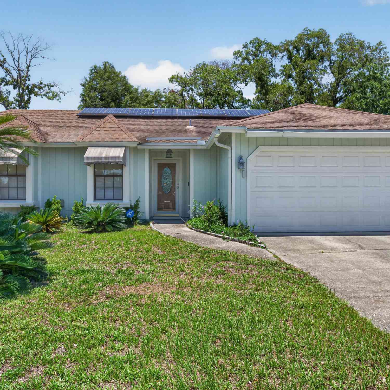 Homes For Sale - 8446 Allwine Court<br/> Jacksonville, FL 32244