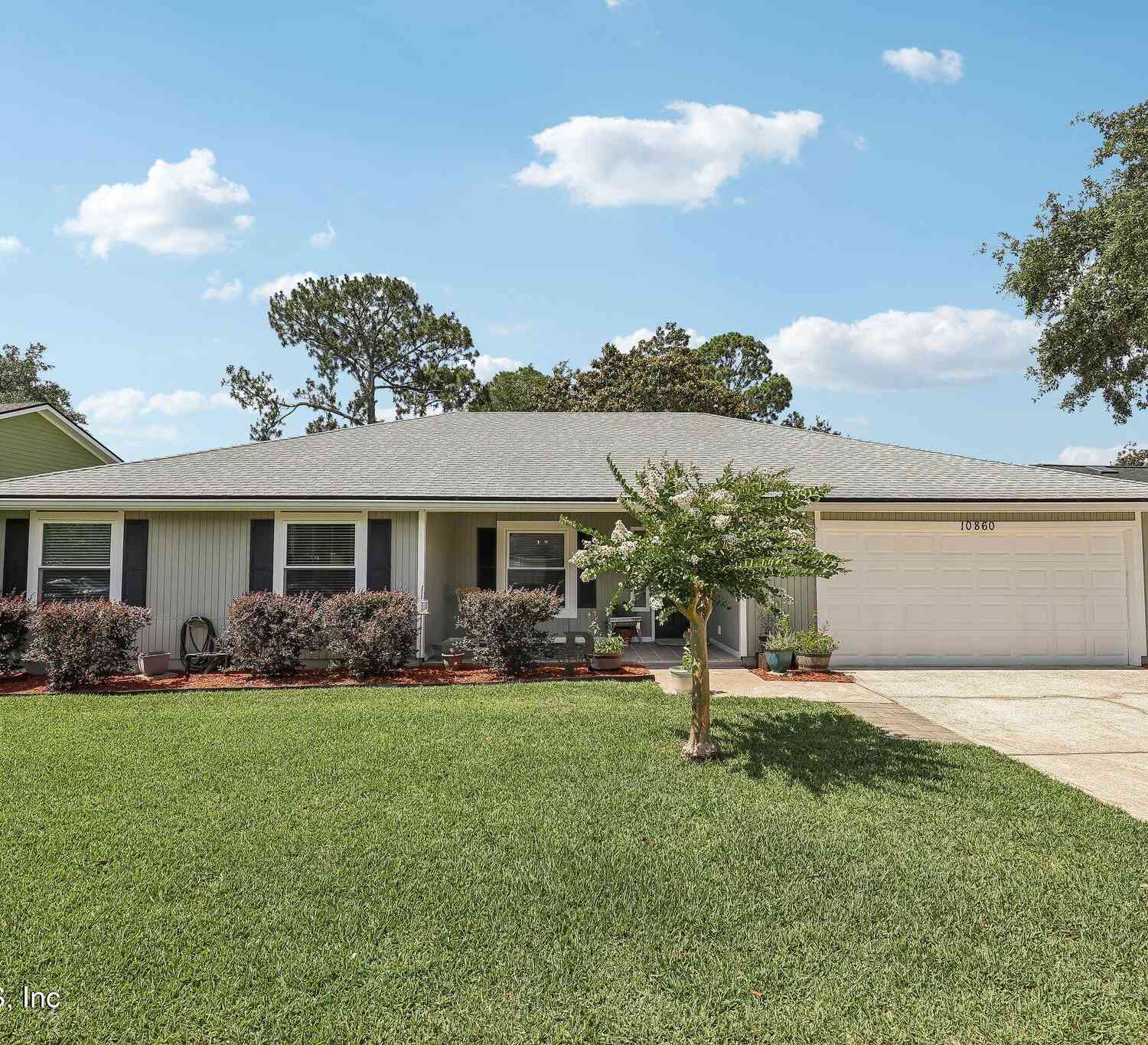 Homes For Sale - 10860 Losco Junction Drive<br/> Jacksonville, FL 32257