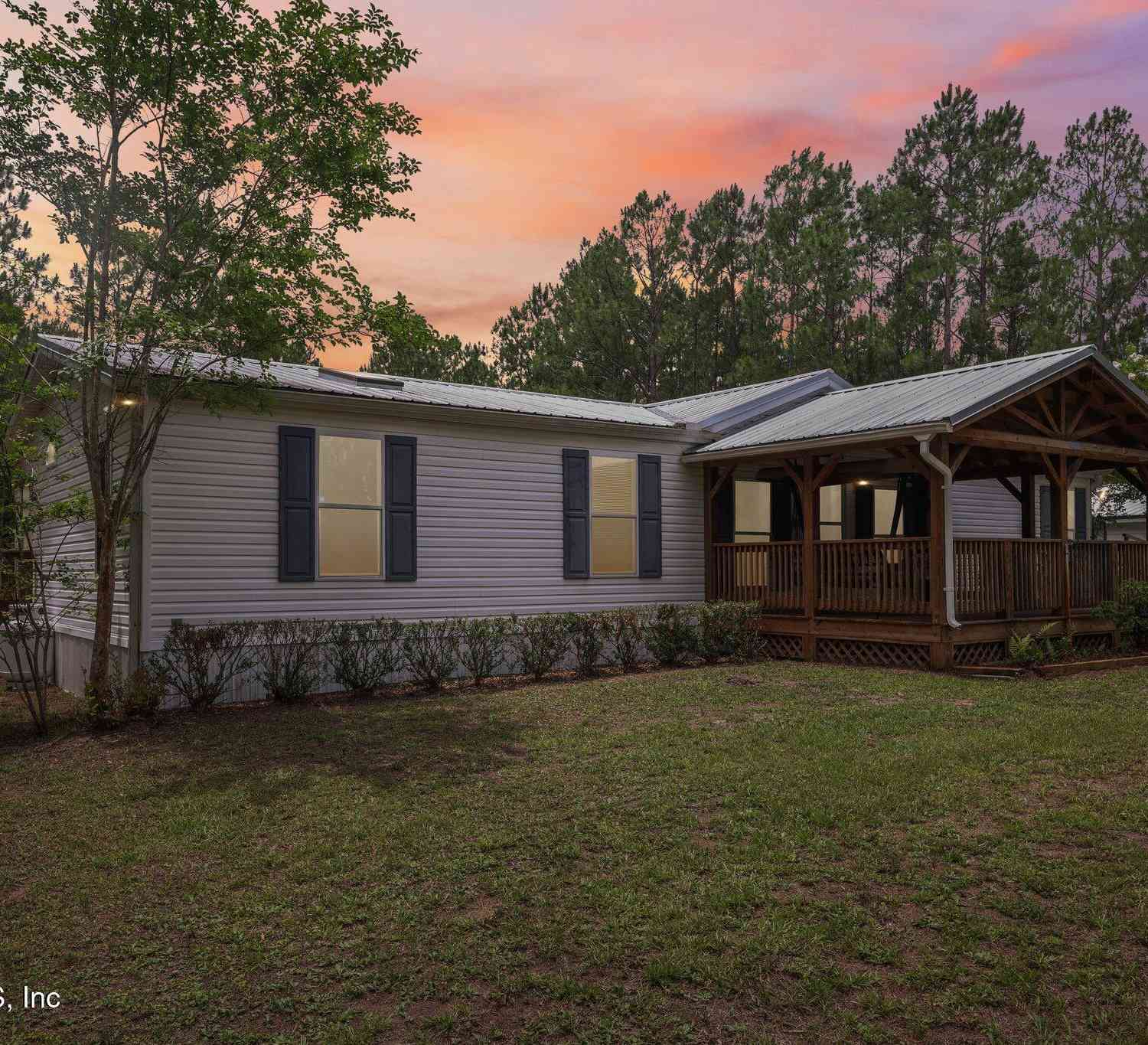 Mobile Home For Sale - 341 Volusian Forest Trail<br/> Pierson, FL 32180