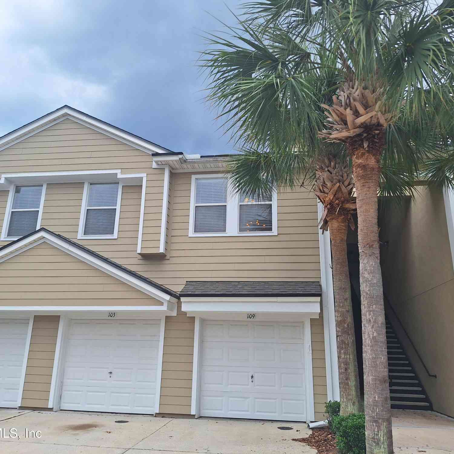 Condo For Rent - 7061 Snowy Canyon Drive #110<br/> Jacksonville, FL 32256