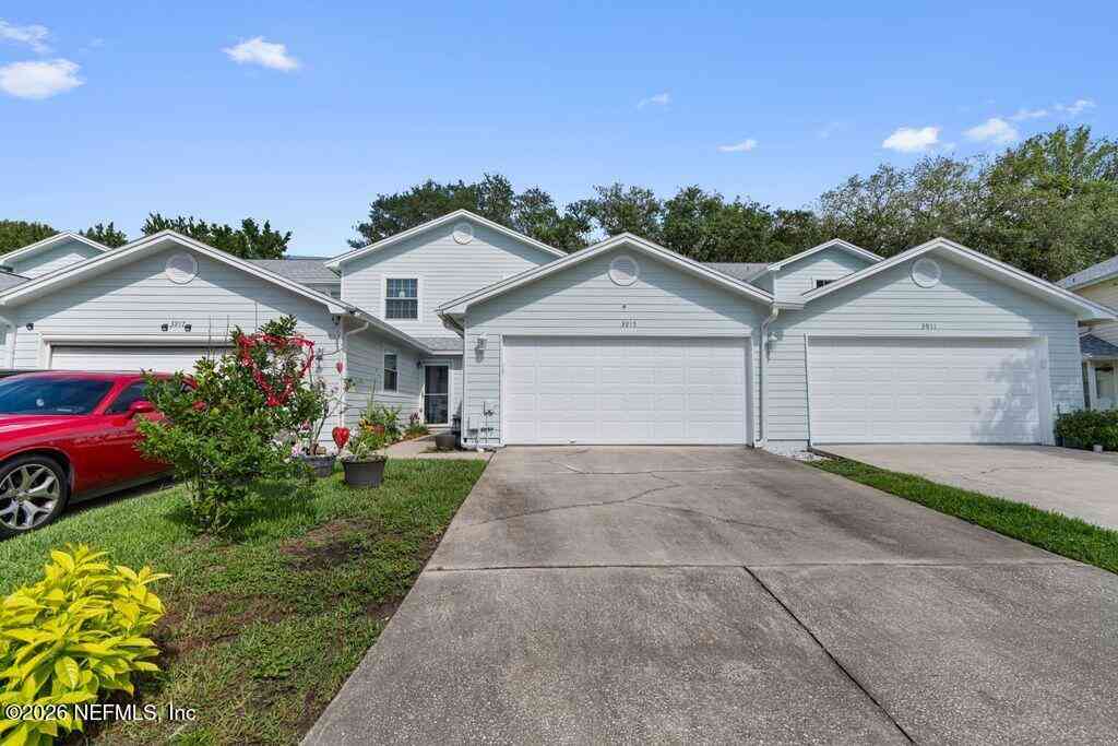 Townhouse For Sale - 3915 Meadowview Drive<br/> Jacksonville, FL 32225
