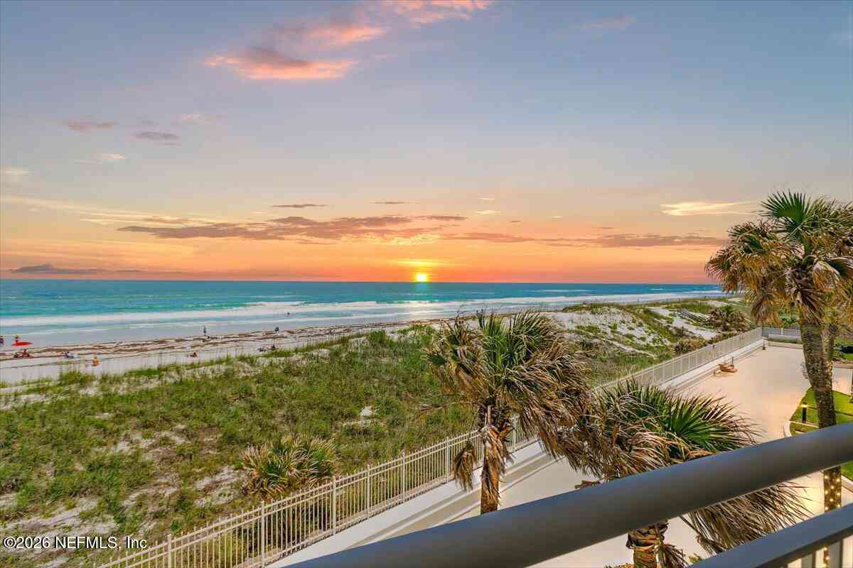 Condo For Sale - 1601 Ocean Drive #205<br/> Duval County, Jacksonville Beach, FL 32250
