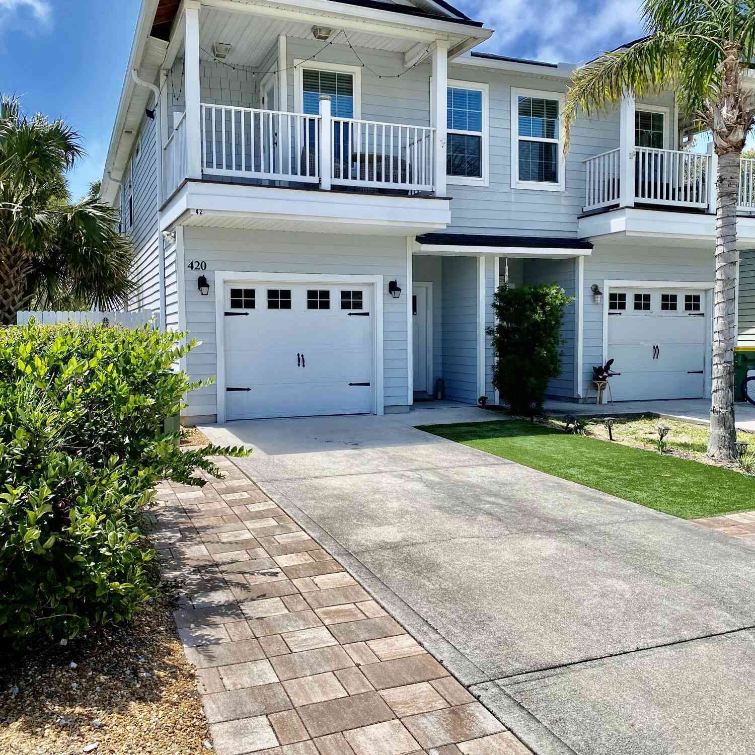 Townhouse For Rent - 420 5th Avenue<br/> Jacksonville Beach, FL 32250